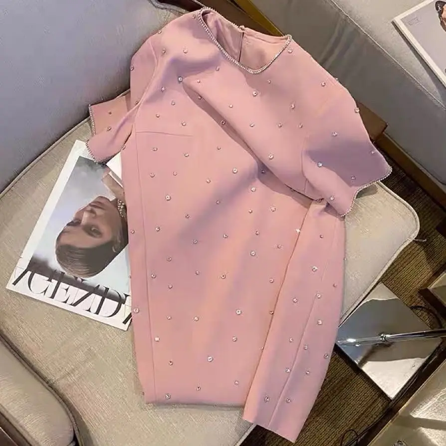 2023 New Premium Heavy Industry Pink Nail Diamond Dress Women's Beading Above Knee Sequins Mini Dresses 2023 Summer
2023 New Premium Heavy Industry Pink Nail Diamond Dress Women's Beading Above Knee Sequins Mini Dresses 2023 Summer