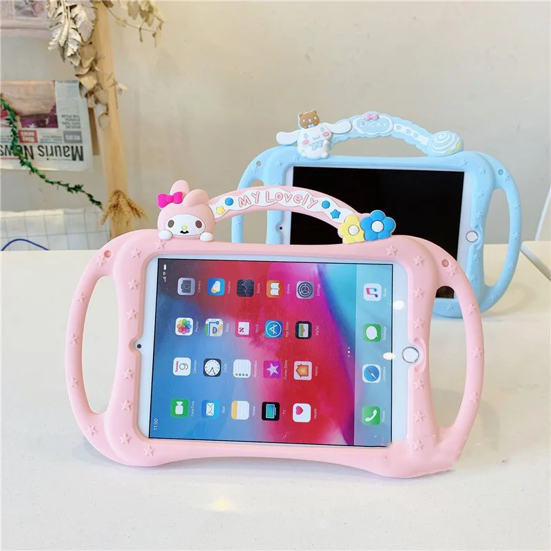 Sanrio Cinnamoroll Милая ручная Защитная крышка для Ipad Mini 5 с защитой от падения 2019 Air3 Apple планшетный компьютер 11 дюймов
Sanrio Cinnamoroll Милая ручная Защитная крышка для Ipad Mini 5 с защитой от падения 2019 Air3 Apple планшетный компьютер 11 дюймов
