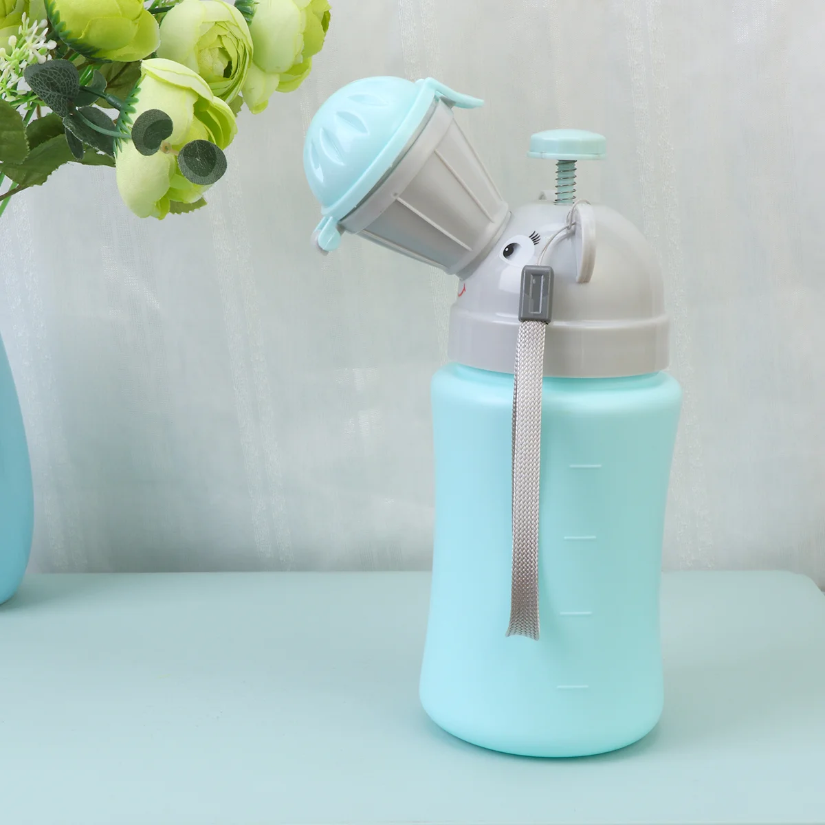 Urinal Bottle Portable Toilet Potty Car Kids Emergency Pee Travel Urine Cartoon Tool Urining Cup Pot Training Baby Mobile Child
Urinal Bottle Portable Toilet Potty Car Kids Emergency Pee Travel Urine Cartoon Tool Urining Cup Pot Training Baby Mobile Child