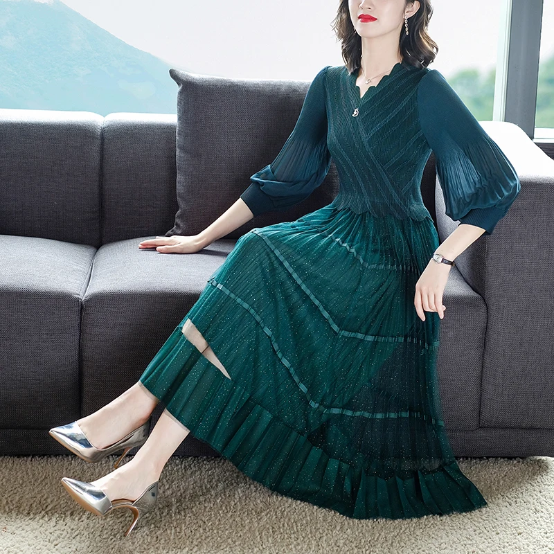 2022 New Autumn Women Three Quarter Sleeve Slim Dress High Quality Mesh Patchwork Pleated Hem Elegant Dress
2022 New Autumn Women Three Quarter Sleeve Slim Dress High Quality Mesh Patchwork Pleated Hem Elegant Dress