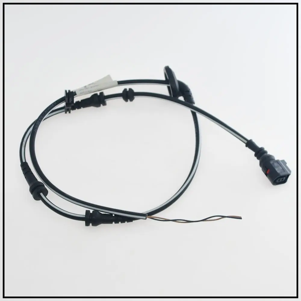 Фонарь тормозной сигнализации для VW Tiguan Passat maitengjieda CC Haorui Golf 6 5C0 927 903 A 1K0927903R 1K0927904 
Фонарь тормозной сигнализации для VW Tiguan Passat maitengjieda CC Haorui Golf 6 5C0 927 903 A 1K0927903R 1K0927904