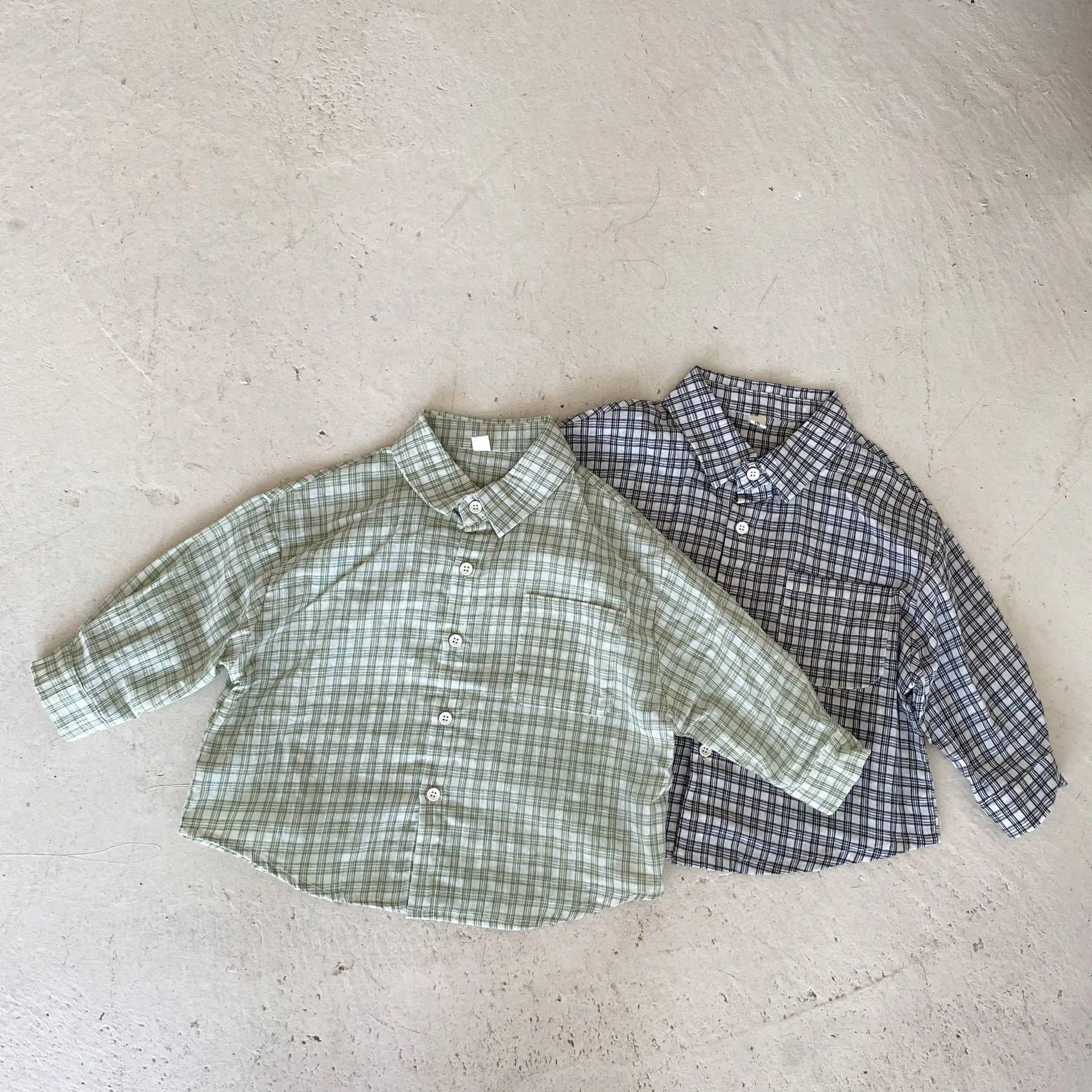 Новинка осени 2022, клетчатая рубашка с длинным рукавом для маленьких мальчиков, модная Свободная блузка с карманами для девочек, детские мяг...
Новинка осени 2022, клетчатая рубашка с длинным рукавом для маленьких мальчиков, модная Свободная блузка с карманами для девочек, детские мяг...