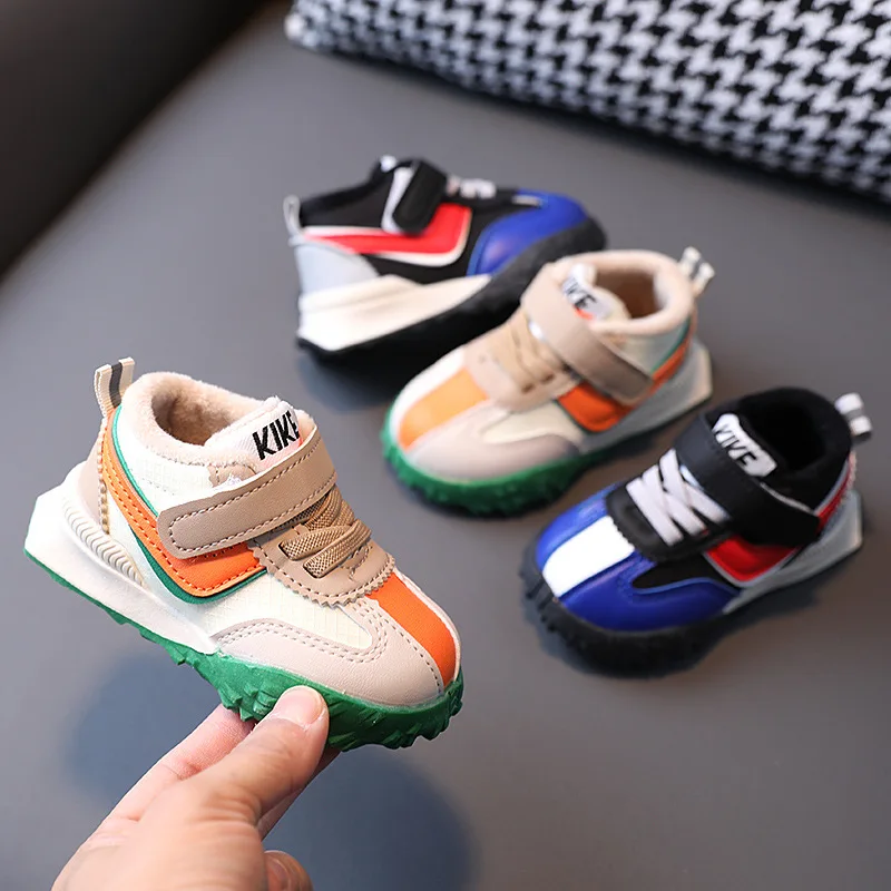 2022 классные милые детские пинетки, классические спортивные теннисные отличные 5 звезд для малышей, милые кроссовки для девочек и мальчиков
2022 классные милые детские пинетки, классические спортивные теннисные отличные 5 звезд для малышей, милые кроссовки для девочек и мальчиков