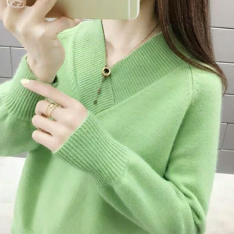 Fashion V-Neck Solid Color Knitted Loose Korean Sweaters Women's Clothing 2022 Autumn New Casual Pullovers All-match Warm Tops
Fashion V-Neck Solid Color Knitted Loose Korean Sweaters Women's Clothing 2022 Autumn New Casual Pullovers All-match Warm Tops