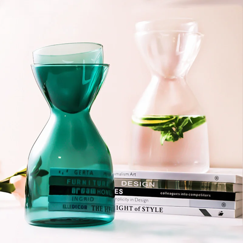Nordic Style Art Attack Glass Water Kettle Set With Cup Cover Juice Beverage Jug Flower Tea Jug Cold Bottle And Mug Kit As Lid
Nordic Style Art Attack Glass Water Kettle Set With Cup Cover Juice Beverage Jug Flower Tea Jug Cold Bottle And Mug Kit As Lid