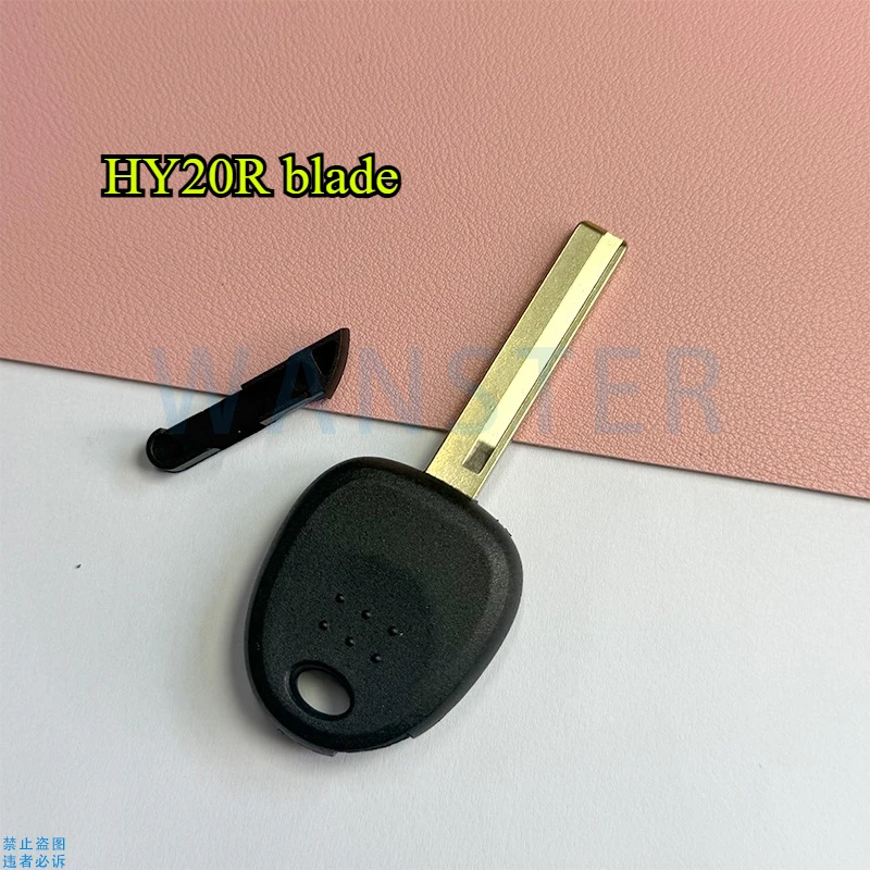 Заготовка ключа-транспондера для Hyundai Porter, Elantra, Accent, Tucson, Coupe, Verna; для Kia RIO, Sportage, Santa Fe
Заготовка ключа-транспондера для Hyundai Porter, Elantra, Accent, Tucson, Coupe, Verna; для Kia RIO, Sportage, Santa Fe
