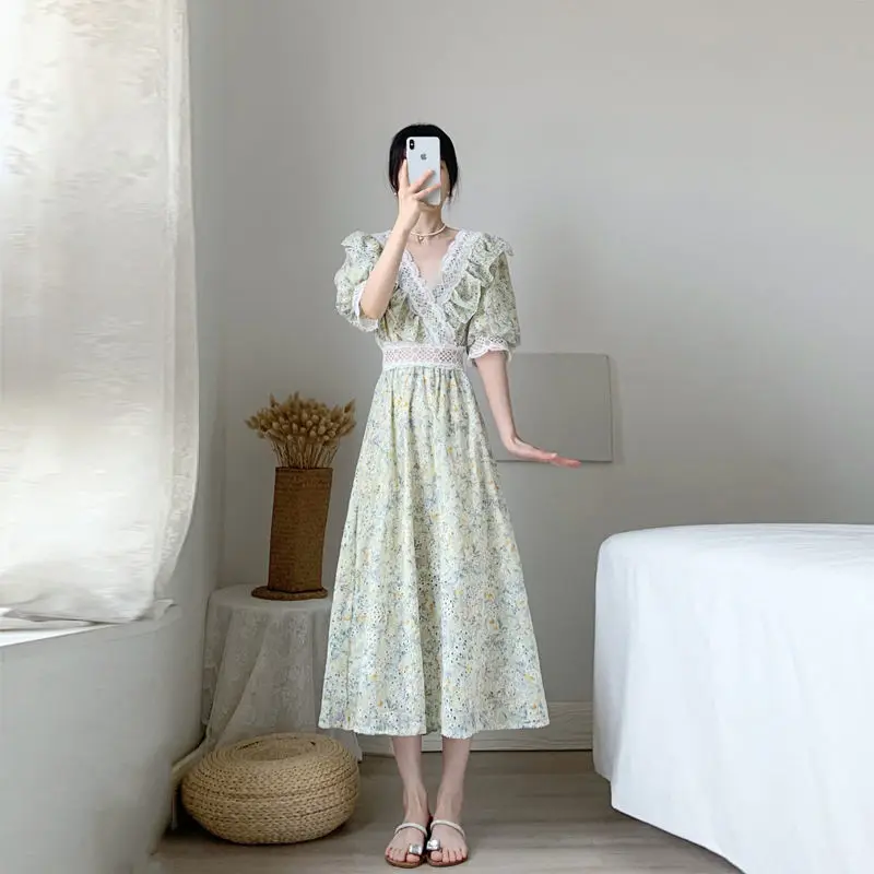 Женское кружевное платье с V-образным вырезом, Длинное свободное платье-трапеция с цветочным принтом и коротким рукавом, U89, лето 2022
Женское кружевное платье с V-образным вырезом, Длинное свободное платье-трапеция с цветочным принтом и коротким рукавом, U89, лето 2022
