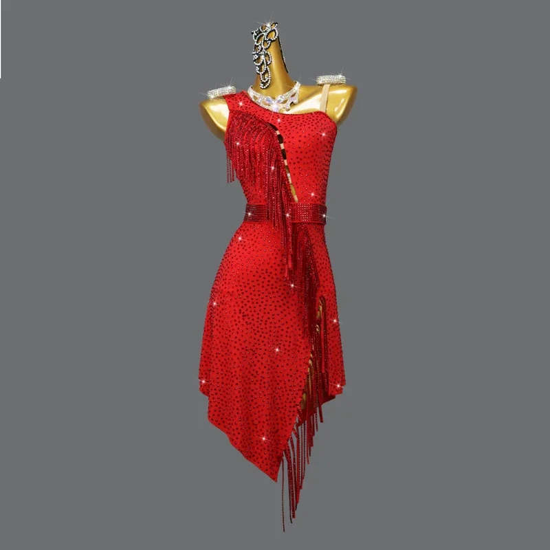 2023 Red Latin Dance Professional Competition Dress Sexy Short Skirts Costume Women Practice Wear Diamond Cabaret Girls Clothes
2023 Red Latin Dance Professional Competition Dress Sexy Short Skirts Costume Women Practice Wear Diamond Cabaret Girls Clothes