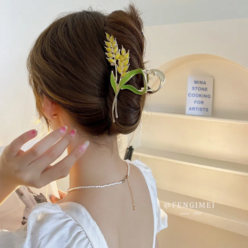 Vintage Temperament: Harvest Season, Wheat Harvest, Net Red, Personality, Back Of Head, Coiled Hair, Shark Clip, Hairpin, Simple
Vintage Temperament: Harvest Season, Wheat Harvest, Net Red, Personality, Back Of Head, Coiled Hair, Shark Clip, Hairpin, Simple