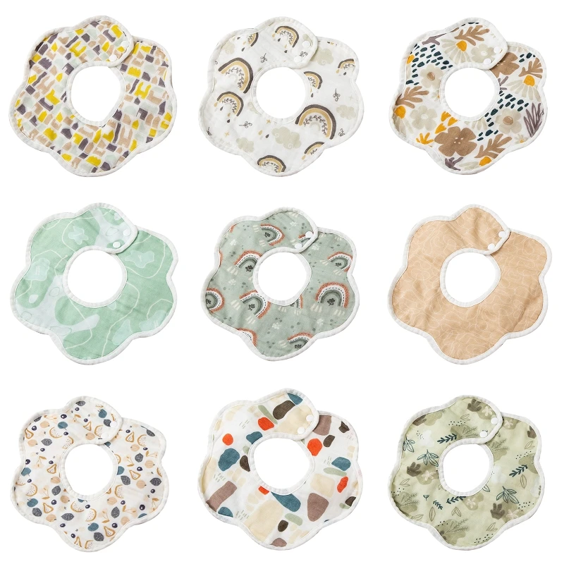 Мягкое слюнявчее полотенце в горошек из норки и хлопка в виде лепестков
Мягкое слюнявчее полотенце в горошек из норки и хлопка в виде лепестков