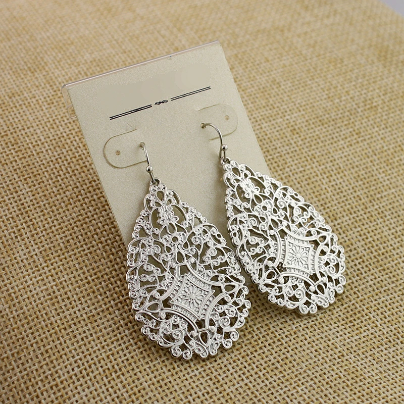 New Exaggerated Metal Water Drop Hollowed Out Fashion Retro Bohemian Style Hollow Women's Earrings
New Exaggerated Metal Water Drop Hollowed Out Fashion Retro Bohemian Style Hollow Women's Earrings