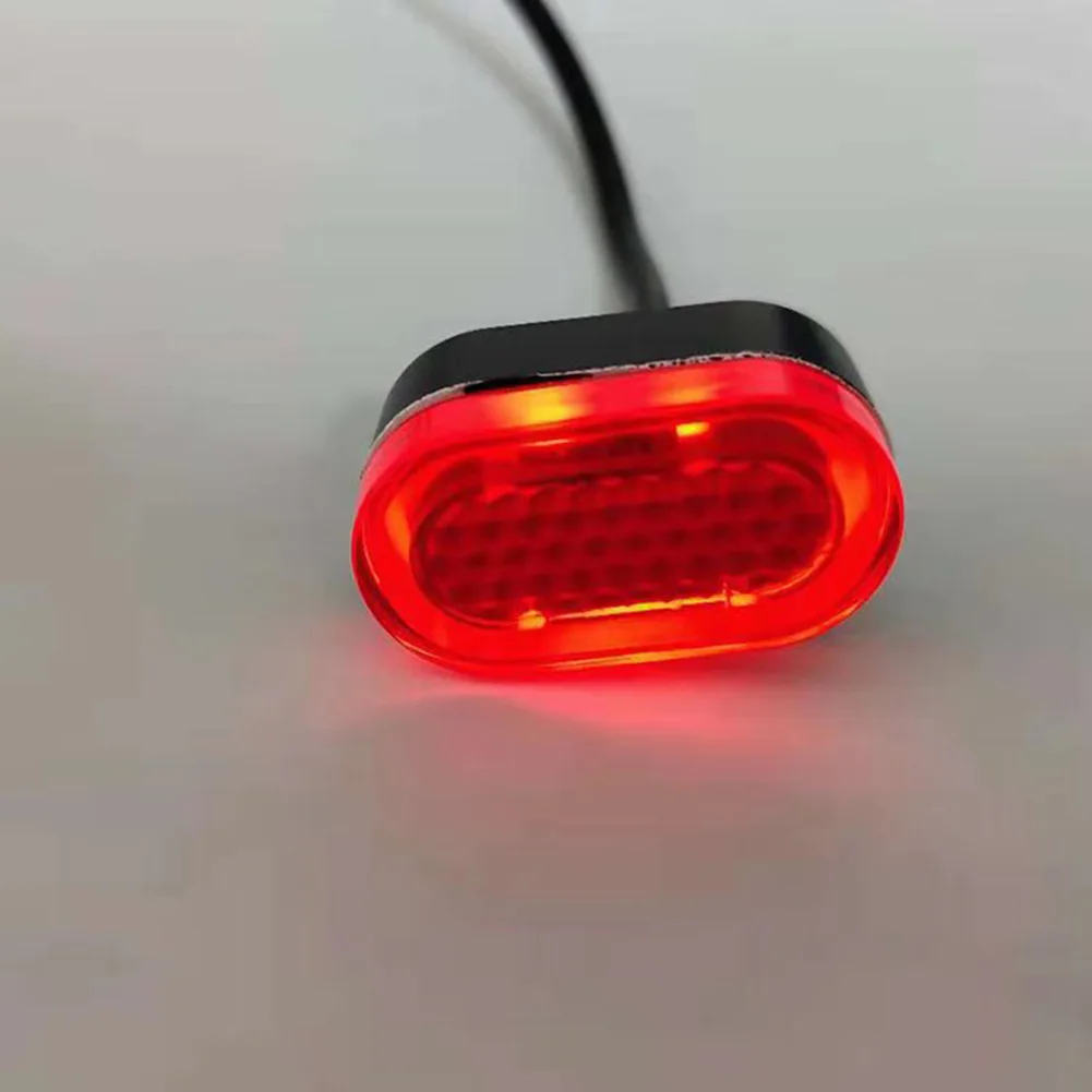 Electric Scooter Rear Tail Light Lamp LED Brake Light For Xiaomi M365 Scooters Taillights Electric Scooter Accessories
Electric Scooter Rear Tail Light Lamp LED Brake Light For Xiaomi M365 Scooters Taillights Electric Scooter Accessories