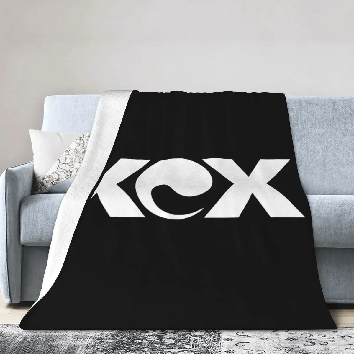 Charli Xcx Bedspread Bed Quilt Bed Decor Sofa Blanket Dirty resistant Non-stick Anti-pilling Travel Portable Wind Blanket fluffy
Charli Xcx Bedspread Bed Quilt Bed Decor Sofa Blanket Dirty resistant Non-stick Anti-pilling Travel Portable Wind Blanket fluffy