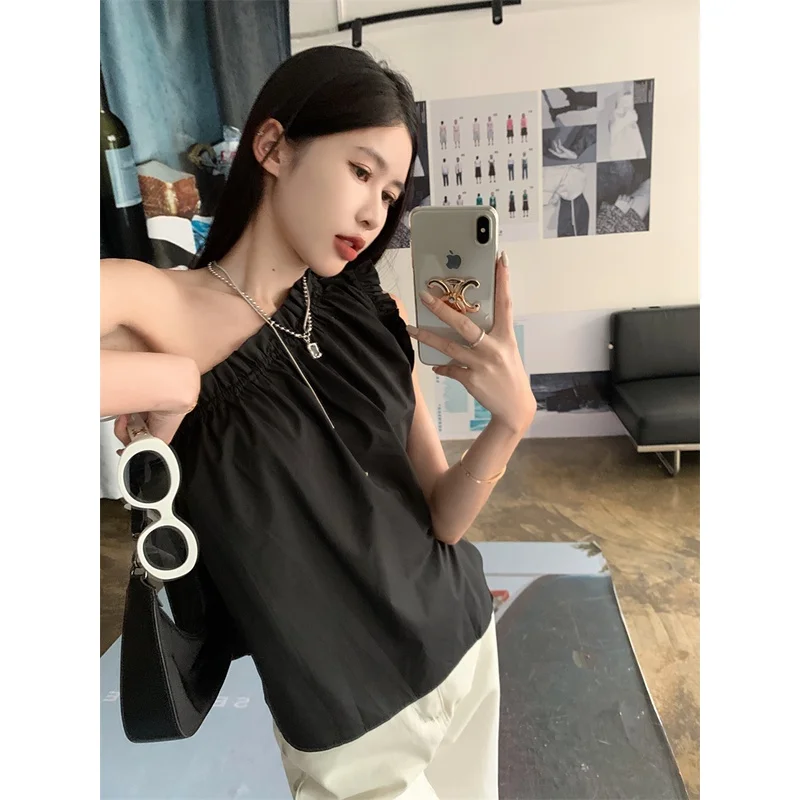 Design sense niche off-the-shoulder temperament sleeveless shirt top women's summer
Design sense niche off-the-shoulder temperament sleeveless shirt top women's summer