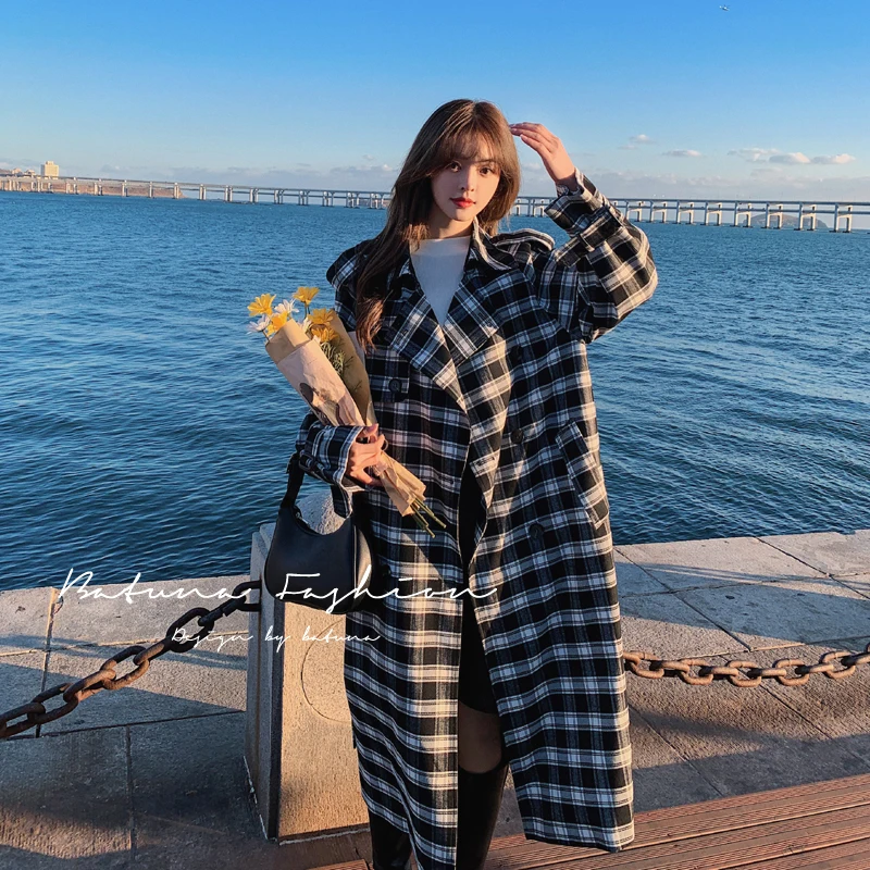 Women's Windbreaker Spring Autumn New Black White Plaid Trench Coat Korean Loose Long Big Size Waist Belted Ladies Cloak Female
Women's Windbreaker Spring Autumn New Black White Plaid Trench Coat Korean Loose Long Big Size Waist Belted Ladies Cloak Female