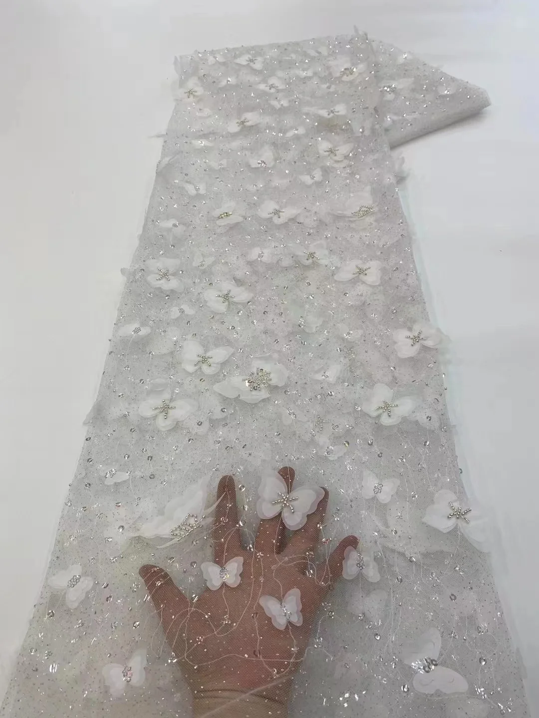 African Lace Fabric 2022 Sequins Embroidery Groom Nigerian Lace Bridal High Quality French Tulle Lace Fabric For Wedding QF0168
African Lace Fabric 2022 Sequins Embroidery Groom Nigerian Lace Bridal High Quality French Tulle Lace Fabric For Wedding QF0168