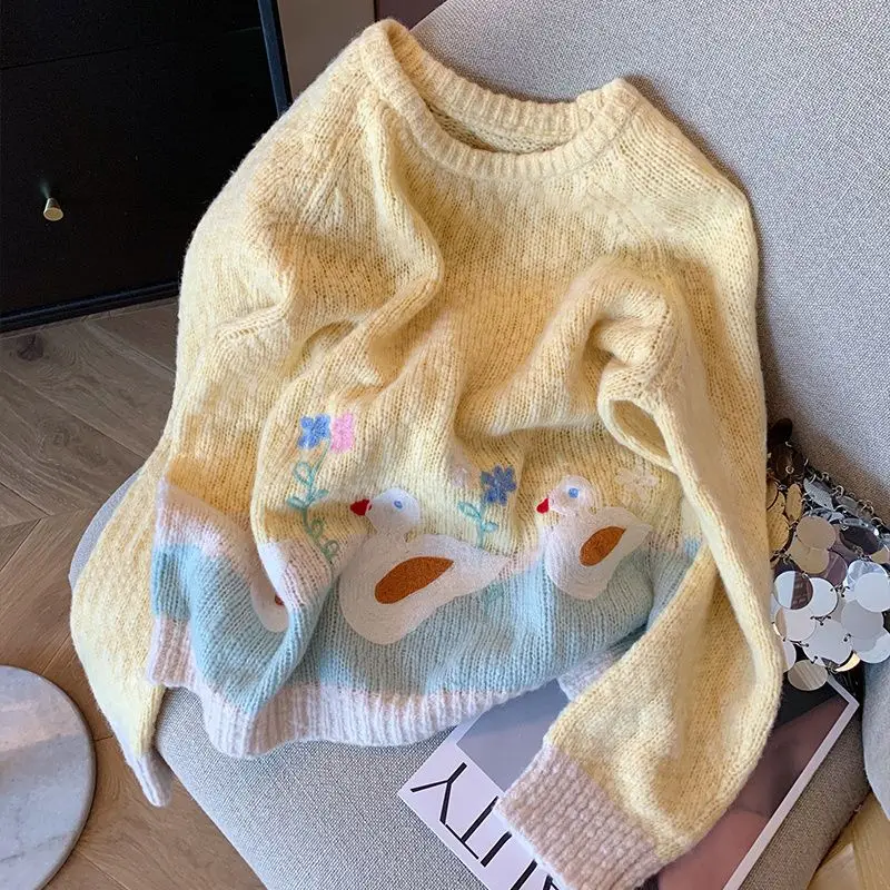 Женский свитер с вышивкой утки из мультфильма, желтый джемпер из жаккардовой шерсти и кашемира, Мягкий трикотажный пуловер для весны, H477
Женский свитер с вышивкой утки из мультфильма, желтый джемпер из жаккардовой шерсти и кашемира, Мягкий трикотажный пуловер для весны, H477