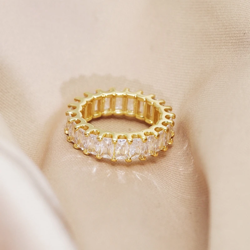 Big Square CZ Full Pave Gold/Silver Color Wedding Finger Rings for Women Eternity Couple Rings Men's Trend Jewelry Accessories
Big Square CZ Full Pave Gold/Silver Color Wedding Finger Rings for Women Eternity Couple Rings Men's Trend Jewelry Accessories