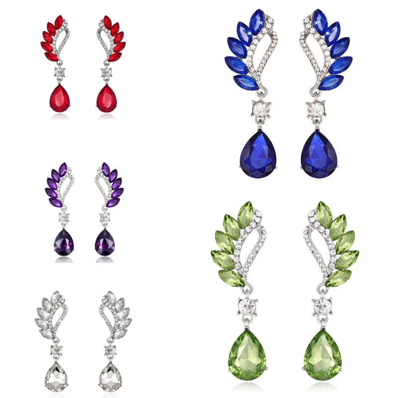2023 New Women's Long Earrings Shiny Wings Inlaid Crystal Face Slim Earrings European and American Jewelry Jewelry Headwear
2023 New Women's Long Earrings Shiny Wings Inlaid Crystal Face Slim Earrings European and American Jewelry Jewelry Headwear