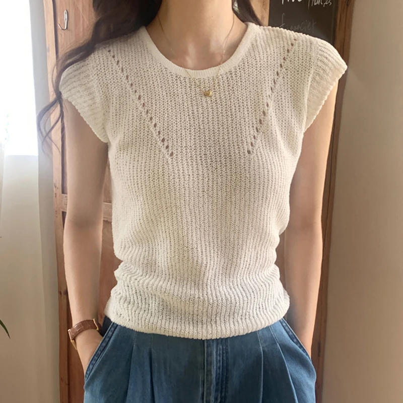 Elegant Ice Silk Knitted Blouse Women Summer 2023 Lace-up Hollow Solid Casual Shirts Woman Fashion Sleeveless O Neck Top 27551
Elegant Ice Silk Knitted Blouse Women Summer 2023 Lace-up Hollow Solid Casual Shirts Woman Fashion Sleeveless O Neck Top 27551