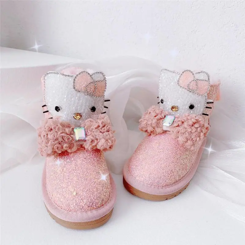 Kawaii Sanrios Hello Kitty Girl Winter Pink Rhinestones Cute Cartoon Anti-Slip Plus Velvet To Keep Warm Bow Tie Girl Snow Boots
Kawaii Sanrios Hello Kitty Girl Winter Pink Rhinestones Cute Cartoon Anti-Slip Plus Velvet To Keep Warm Bow Tie Girl Snow Boots