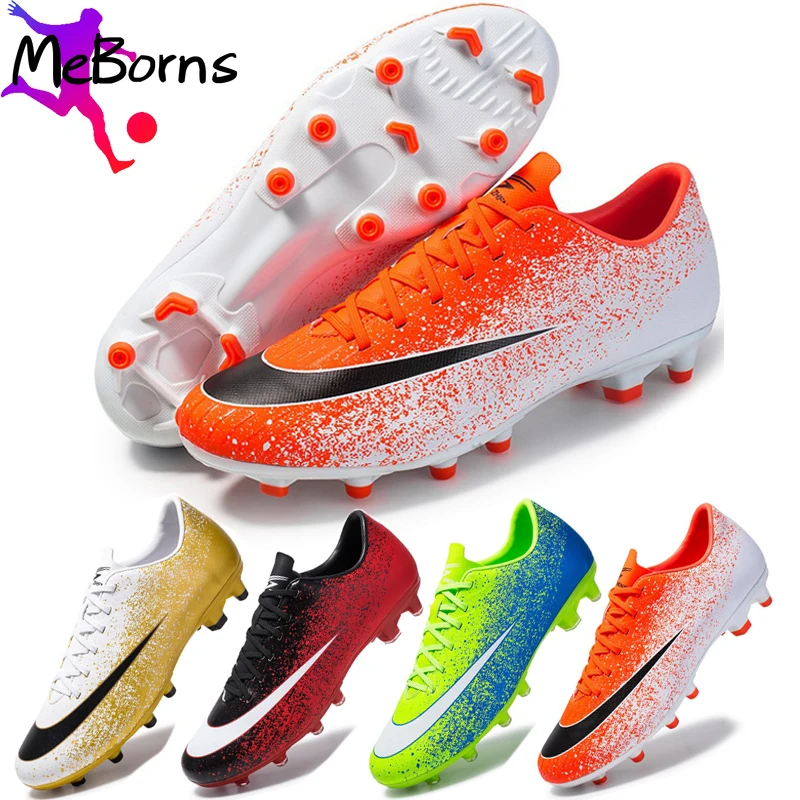 Sports Soccer Sneakers Professional Football Boots Men Training Football Shoes Non-slip Sports Outdoor Ultra-light
Sports Soccer Sneakers Professional Football Boots Men Training Football Shoes Non-slip Sports Outdoor Ultra-light