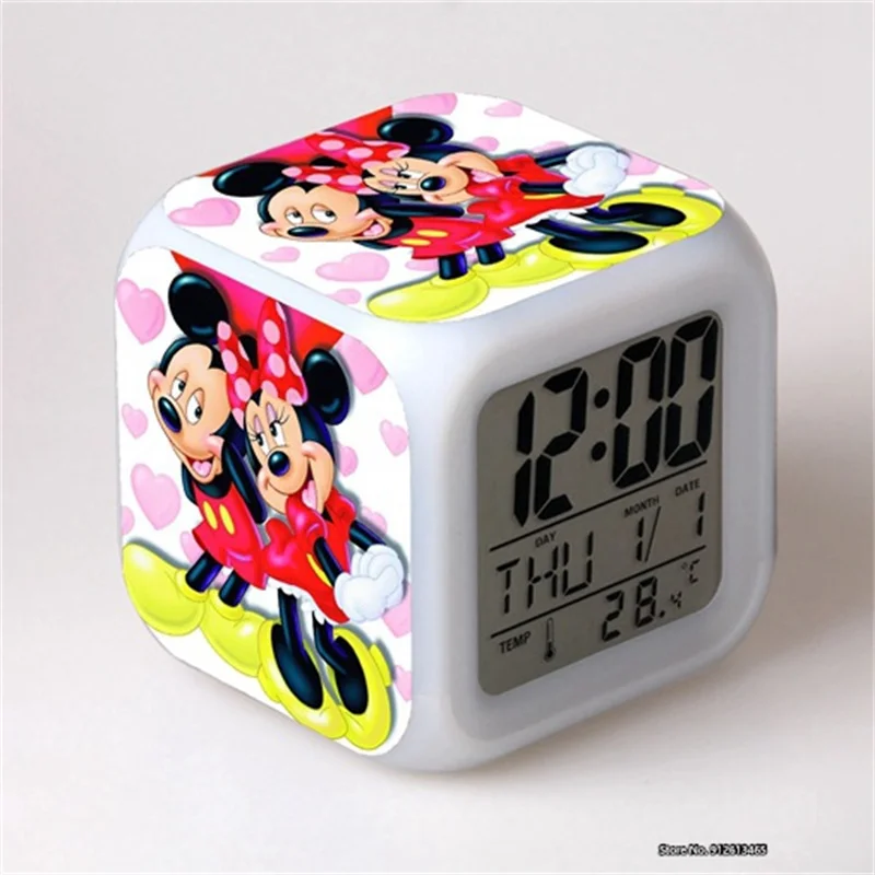 Disney милый Микки Минни мультфильм дизайн Будильник Красочные светоизлучающие 3D цифровая печать светодиодная фотография
Disney милый Микки Минни мультфильм дизайн Будильник Красочные светоизлучающие 3D цифровая печать светодиодная фотография