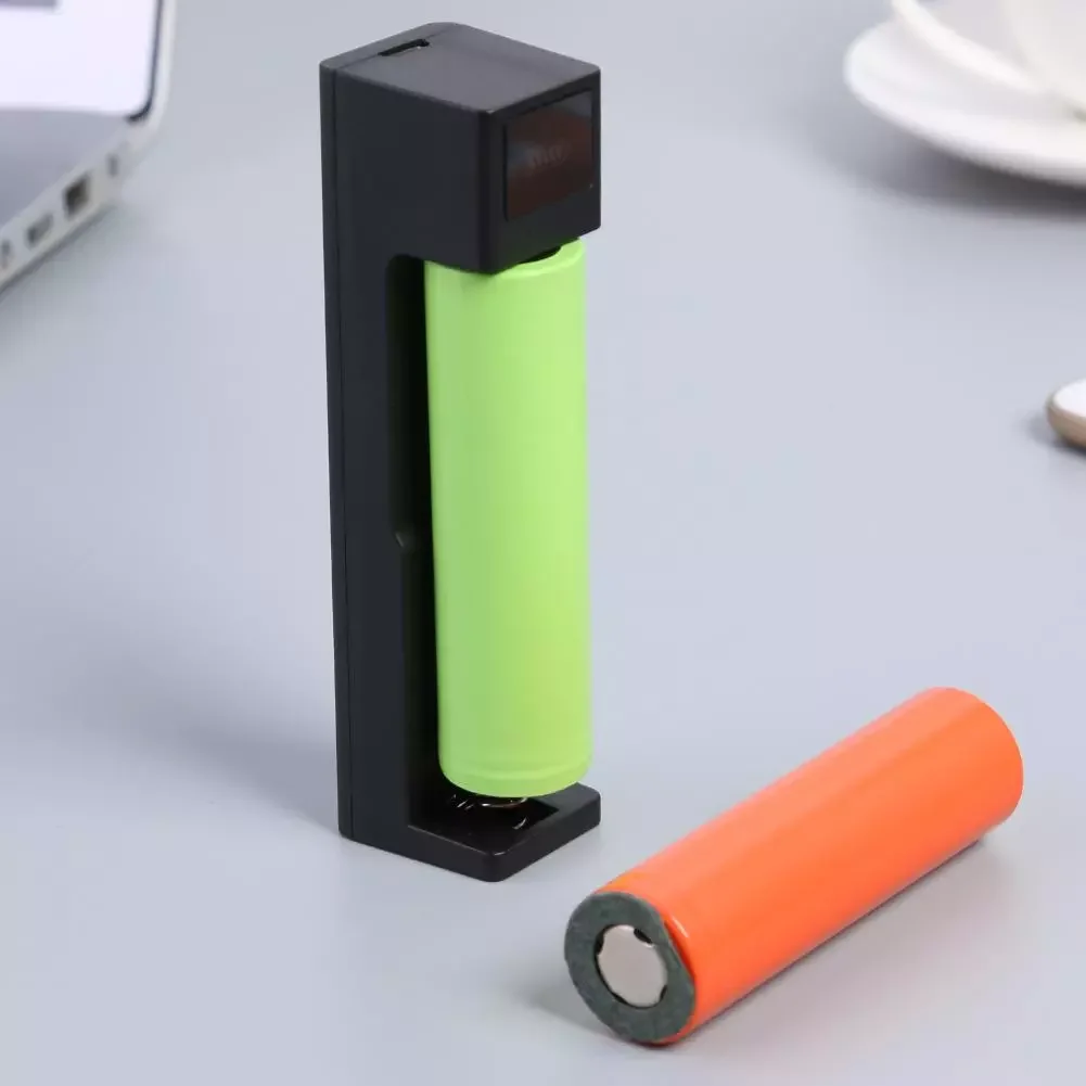Universal 1 Slot 18650 Battery Charger LED Smart Charging USB Rechargeable Lithium Battery Charger Dock Station Cradle
Universal 1 Slot 18650 Battery Charger LED Smart Charging USB Rechargeable Lithium Battery Charger Dock Station Cradle