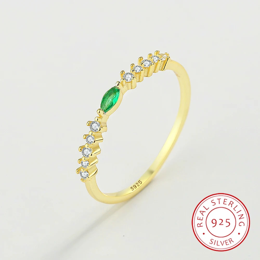 2022 NEW Simple Emerald Ring For Women Cz Gold Aguette Green Cubic Zirconia Finger Fashion Stacking Minimal Lovely Jewelry 
2022 NEW Simple Emerald Ring For Women Cz Gold Aguette Green Cubic Zirconia Finger Fashion Stacking Minimal Lovely Jewelry