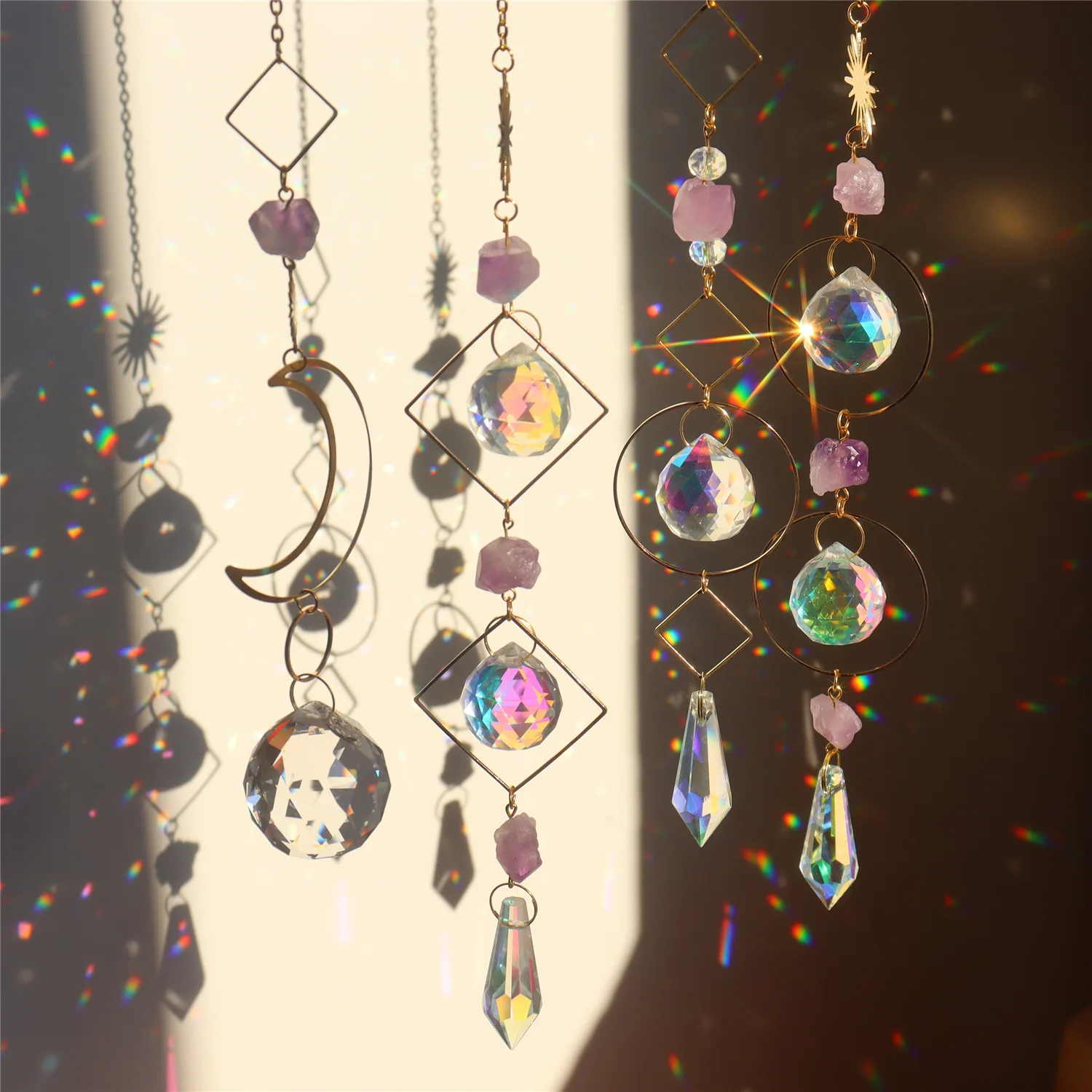 Crystal Suncatchers Hanging Prisms Rainbow Moon Sun Catchers for Windows Colorful Garden Chimes Chain Pendant Party Ornaments
Crystal Suncatchers Hanging Prisms Rainbow Moon Sun Catchers for Windows Colorful Garden Chimes Chain Pendant Party Ornaments