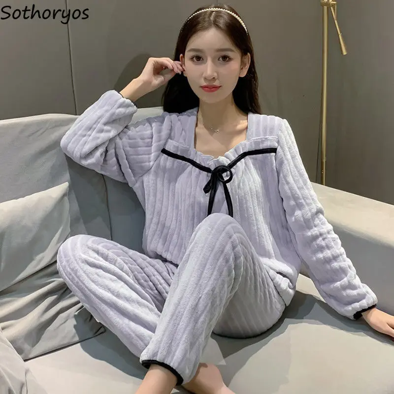 Женские пижамные комплекты с квадратным воротником для отдыха в стиле пэчворк мягкая удобная ночная рубашка 2 шт. коралловый бархат нагрева... 
Женские пижамные комплекты с квадратным воротником для отдыха в стиле пэчворк мягкая удобная ночная рубашка 2 шт. коралловый бархат нагрева...