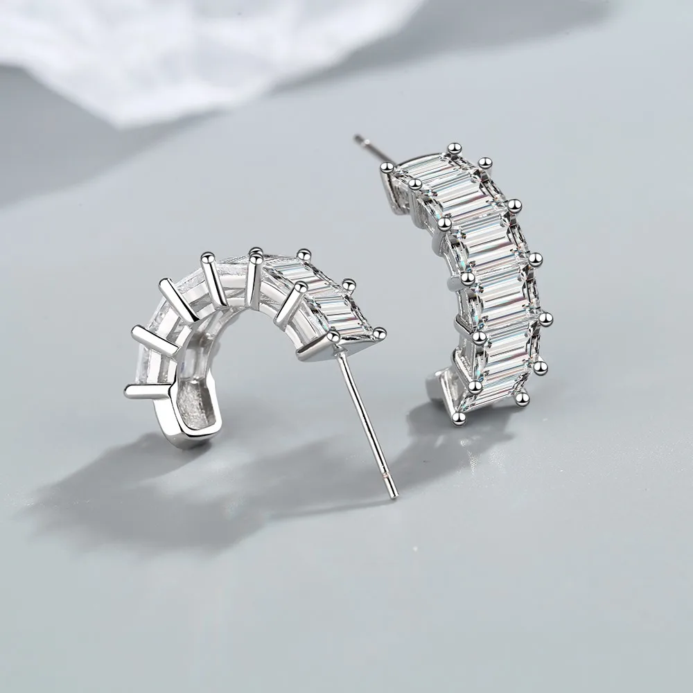 100% 925 Sterling Silver European and American Square Diamond Earrings Sweet Temperament Row Set Zirconium Diamonds Orecchini
100% 925 Sterling Silver European and American Square Diamond Earrings Sweet Temperament Row Set Zirconium Diamonds Orecchini