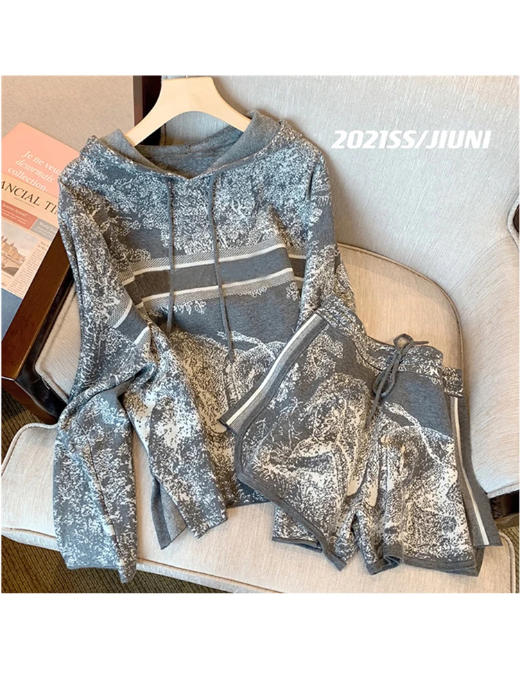 Women's Casual Luxury 2 Piece Short Set Long Sleeve Lace up Hoodie Tops+ Elastic Waist Shorts 2 Pce Outifits Ladies Sportswear
Women's Casual Luxury 2 Piece Short Set Long Sleeve Lace up Hoodie Tops+ Elastic Waist Shorts 2 Pce Outifits Ladies Sportswear