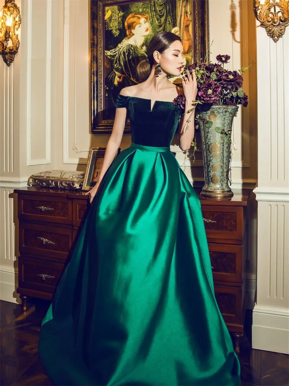 888#Elegante Off the Shoulder Velour Vintage Floor-Length Boat Neck Strapless Classic Exquisite Prom Dress Women Evening Dress 
888#Elegante Off the Shoulder Velour Vintage Floor-Length Boat Neck Strapless Classic Exquisite Prom Dress Women Evening Dress