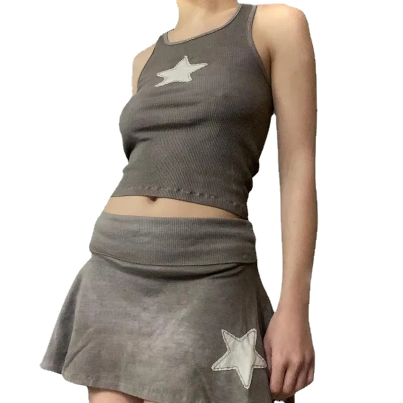 2022 Summer New European and American Ins XINGX Embroidered Hot Girl Sexy Retro Vest Women's Sleeveless Embroidered Vest
2022 Summer New European and American Ins XINGX Embroidered Hot Girl Sexy Retro Vest Women's Sleeveless Embroidered Vest