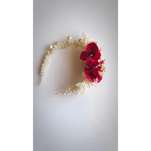 Design Lohusa / bridal crown 100% handmade LooKLooK production stylish handy Crown
Design Lohusa / bridal crown 100% handmade LooKLooK production stylish handy Crown