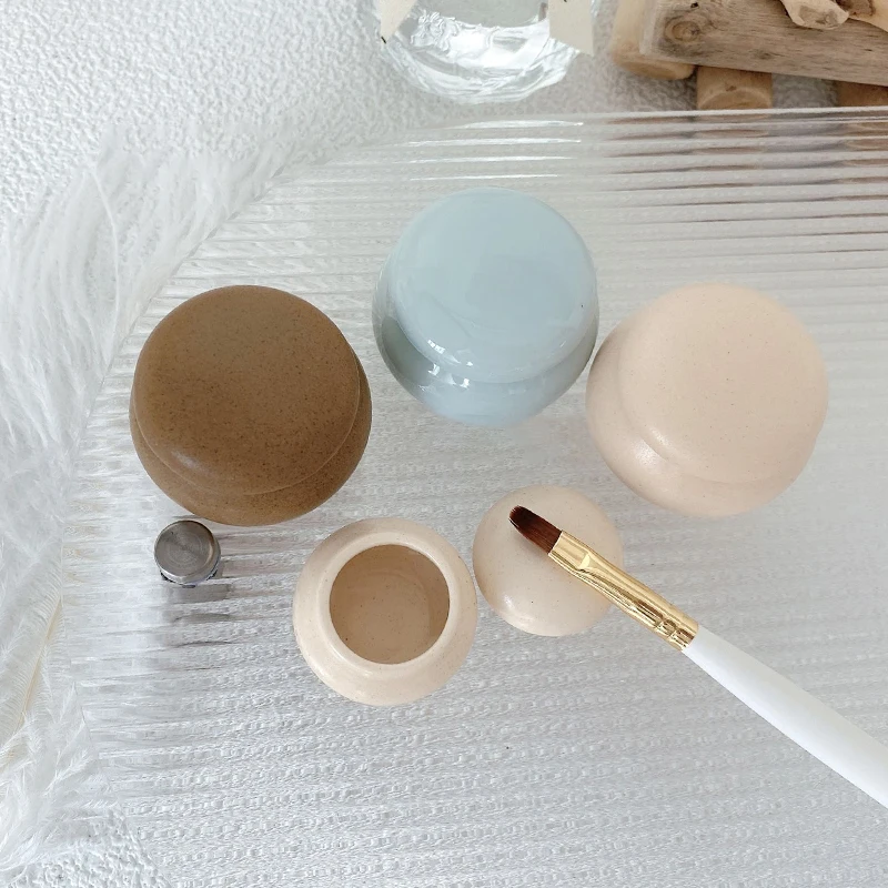 Ceramic Round Jar Nail Styling Tools Nail Art Cleaning Wash Pen Cup with Cover Nail Art Jewelry Glitter Diamond Storage Box
Ceramic Round Jar Nail Styling Tools Nail Art Cleaning Wash Pen Cup with Cover Nail Art Jewelry Glitter Diamond Storage Box