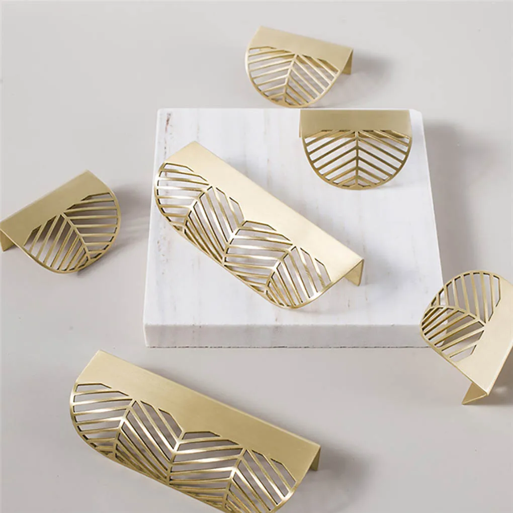 L117 Leaf-Shaped Furniture Handle Minimalist Drawer Wardrobe Cabinet Invisible Handle Household Kitchen Hardware Accessories
L117 Leaf-Shaped Furniture Handle Minimalist Drawer Wardrobe Cabinet Invisible Handle Household Kitchen Hardware Accessories