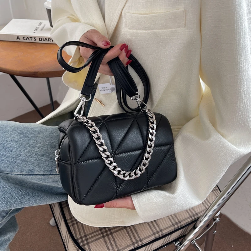 Top Brand Women Shoulder Bag High Quality Thread Purses and Handbag Luxury Designer Crossbody Bags Chain Hand Bag Cute Satchel
Top Brand Women Shoulder Bag High Quality Thread Purses and Handbag Luxury Designer Crossbody Bags Chain Hand Bag Cute Satchel