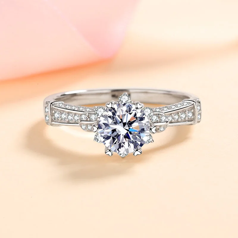 Aisne Real 1ct VVS D Color Moissanite Wedding Rings For Women Engagement White Gold Color 100% 925 Sterling Silver Jewelry Ring
Aisne Real 1ct VVS D Color Moissanite Wedding Rings For Women Engagement White Gold Color 100% 925 Sterling Silver Jewelry Ring