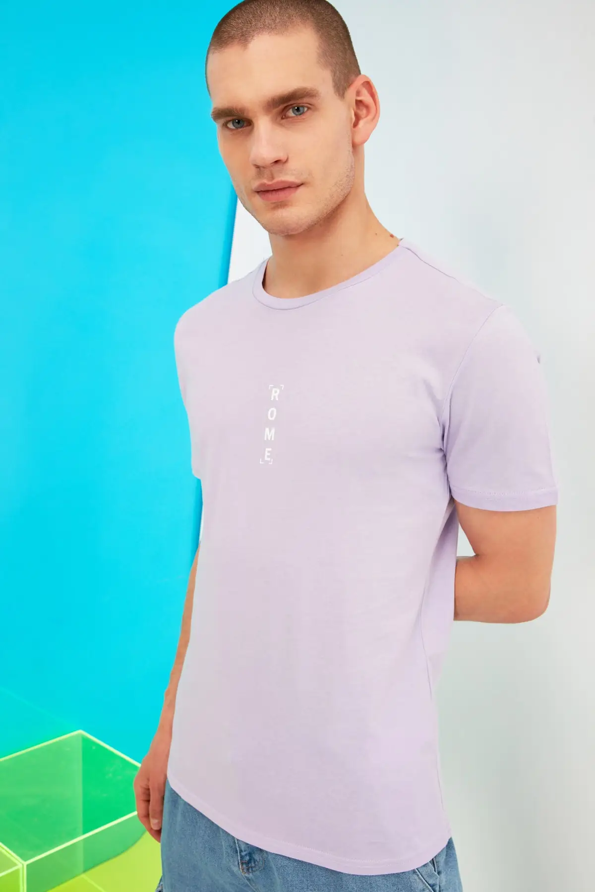 Trendyol Male Slim Fit Bike Collar Short Sleeve T-Shirt TMNSS21TS0757 
Trendyol Male Slim Fit Bike Collar Short Sleeve T-Shirt TMNSS21TS0757