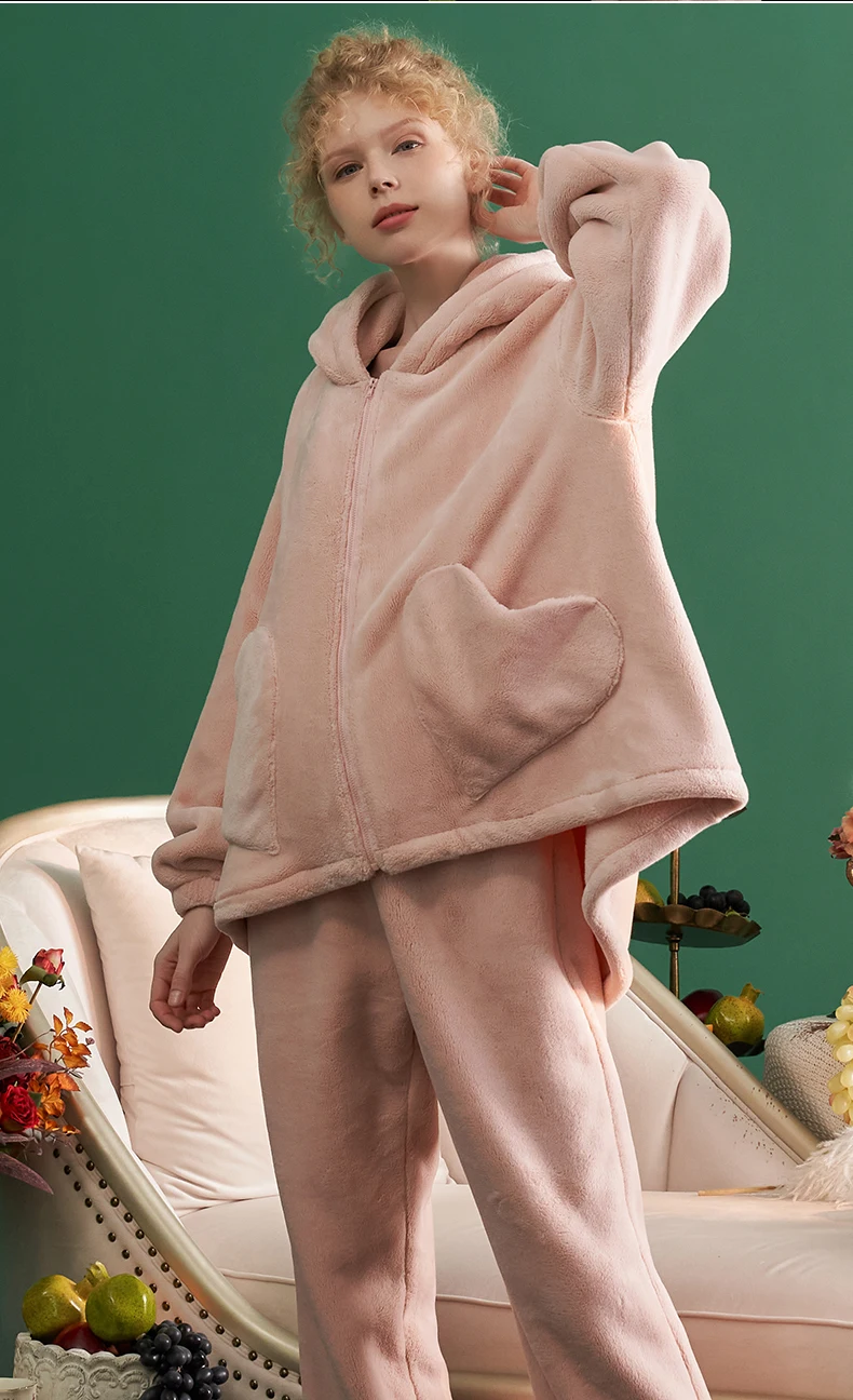 Pajamas Winter Velvet Women Sleepwear Girl Warm Sleepwear Long Sleeve Pajamas Set
Pajamas Winter Velvet Women Sleepwear Girl Warm Sleepwear Long Sleeve Pajamas Set