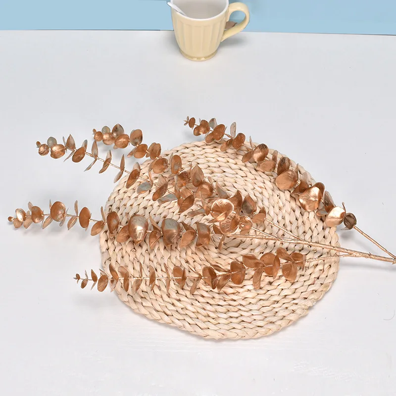 Gold 5 Fork Eucalyptus Money Leaf 85cm Simulation Flower Wedding Decoration Living Room Dining Table Plastic Flower Arrangement
Gold 5 Fork Eucalyptus Money Leaf 85cm Simulation Flower Wedding Decoration Living Room Dining Table Plastic Flower Arrangement