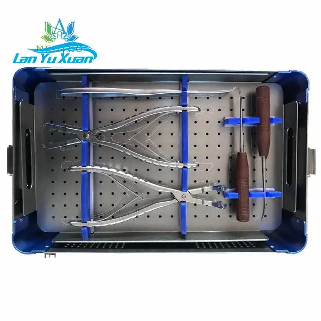 Набор ортопедических инструментов для лечения травм 
Набор ортопедических инструментов для лечения травм