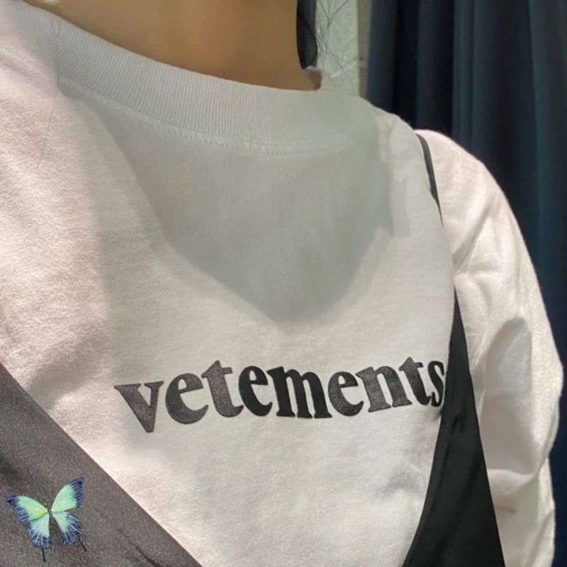 Men's Women's Vetements T-Shirt Letter Logo Big Patch Fashion Oversize VTM Short Sleeve Top Tee
Men's Women's Vetements T-Shirt Letter Logo Big Patch Fashion Oversize VTM Short Sleeve Top Tee
