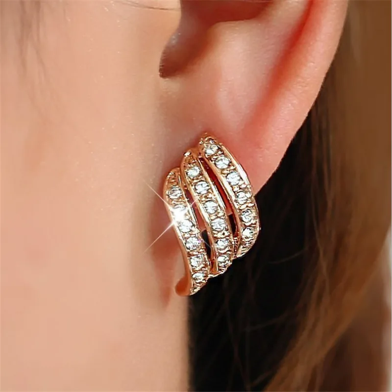 Fashion Accessories South Korea Personality Stylish S Shaped Crystal Stud Simple Fresh Geometric Earrings Wholesale Jewelry 2023
Fashion Accessories South Korea Personality Stylish S Shaped Crystal Stud Simple Fresh Geometric Earrings Wholesale Jewelry 2023