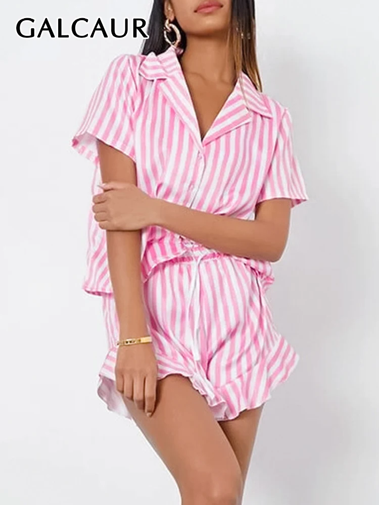 GALCAUR Striped Two Piece Set For Women Notched Short Sleeve Straight Top Drawstring Loose Pants Casual Sets Female 2022 Summer
GALCAUR Striped Two Piece Set For Women Notched Short Sleeve Straight Top Drawstring Loose Pants Casual Sets Female 2022 Summer