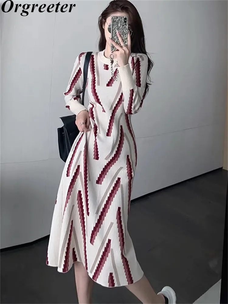 High Quality Casual Striped Knitted Sweater Dress for Women 2022 Fall Winter Vintage Long Sleeve Slim Bottoming Mid Dress Robes
High Quality Casual Striped Knitted Sweater Dress for Women 2022 Fall Winter Vintage Long Sleeve Slim Bottoming Mid Dress Robes