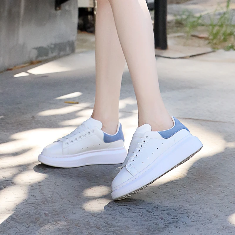 Women Sneakers Genuine Leather Shoes Spring Trend Casual Flats Sneaker Female Fashion Comfort White Platform Shoes zapatos mujer
Women Sneakers Genuine Leather Shoes Spring Trend Casual Flats Sneaker Female Fashion Comfort White Platform Shoes zapatos mujer