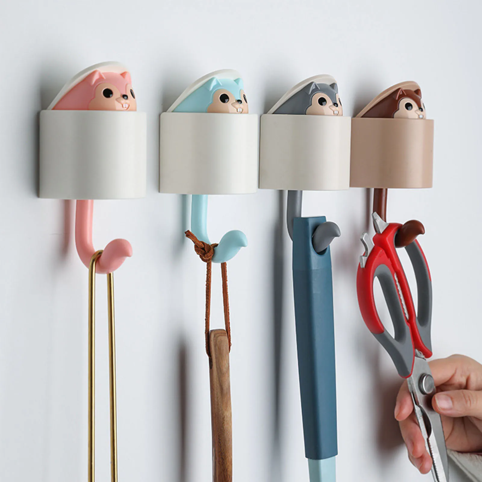 Cartoon keychain key holder Home Decor Wall coat rack Adhesive Clothes Hanger Storage Rack Bathroom accessories Towel holder
Cartoon keychain key holder Home Decor Wall coat rack Adhesive Clothes Hanger Storage Rack Bathroom accessories Towel holder